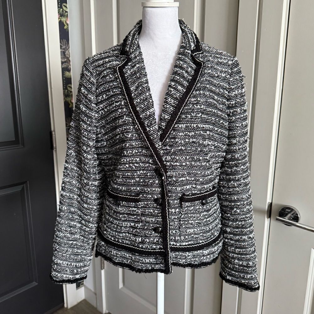 Talbots Classic Black and White Tweed Blazer Size 8